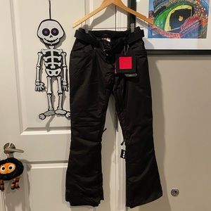 ✨PWDR Room (NWT) Women's Snow Pants Size S and M✨